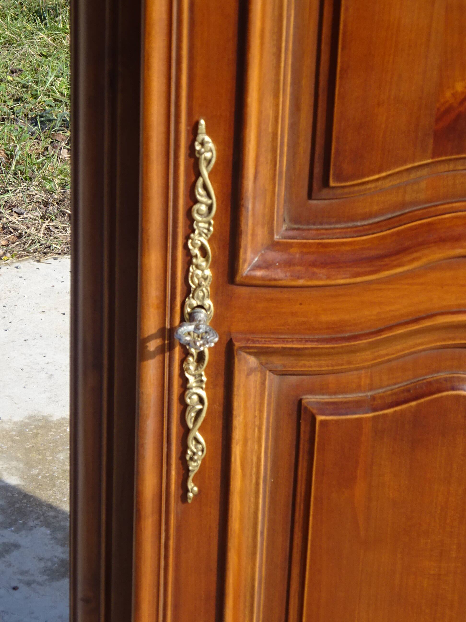 Louis XV style bonnetière in solid cherry wood