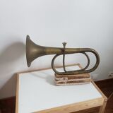 Bugle lamp