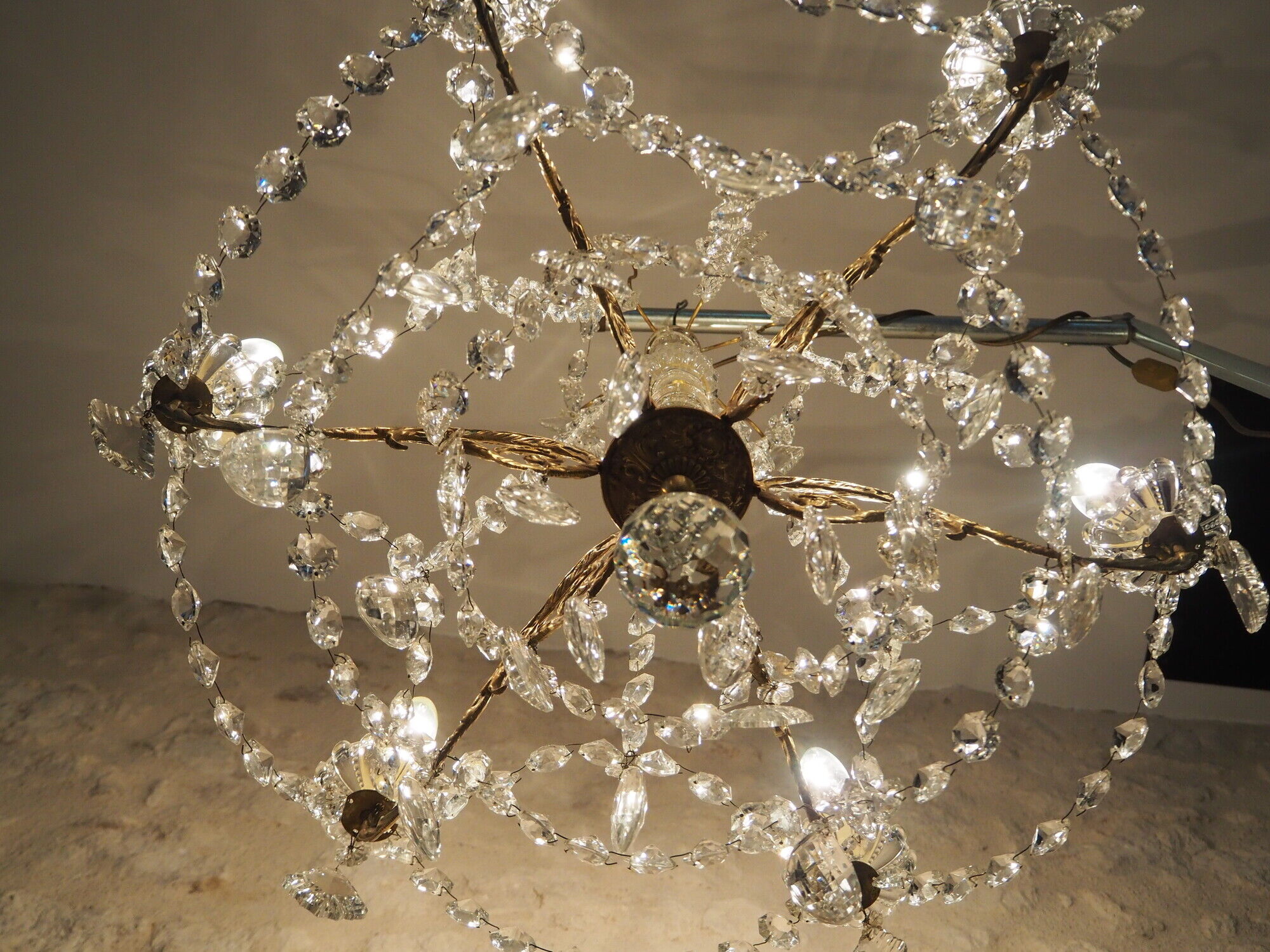 Ancient bronze and pampilles chandeliers with facets and crystal cups - old style - 6 fires