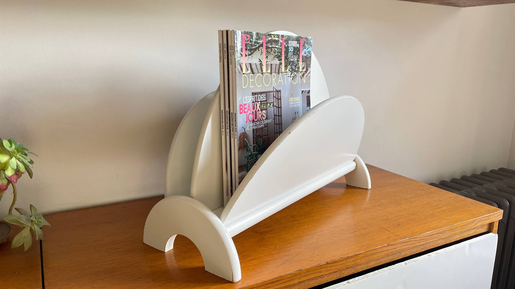 White Magazine Rack 1980s Design