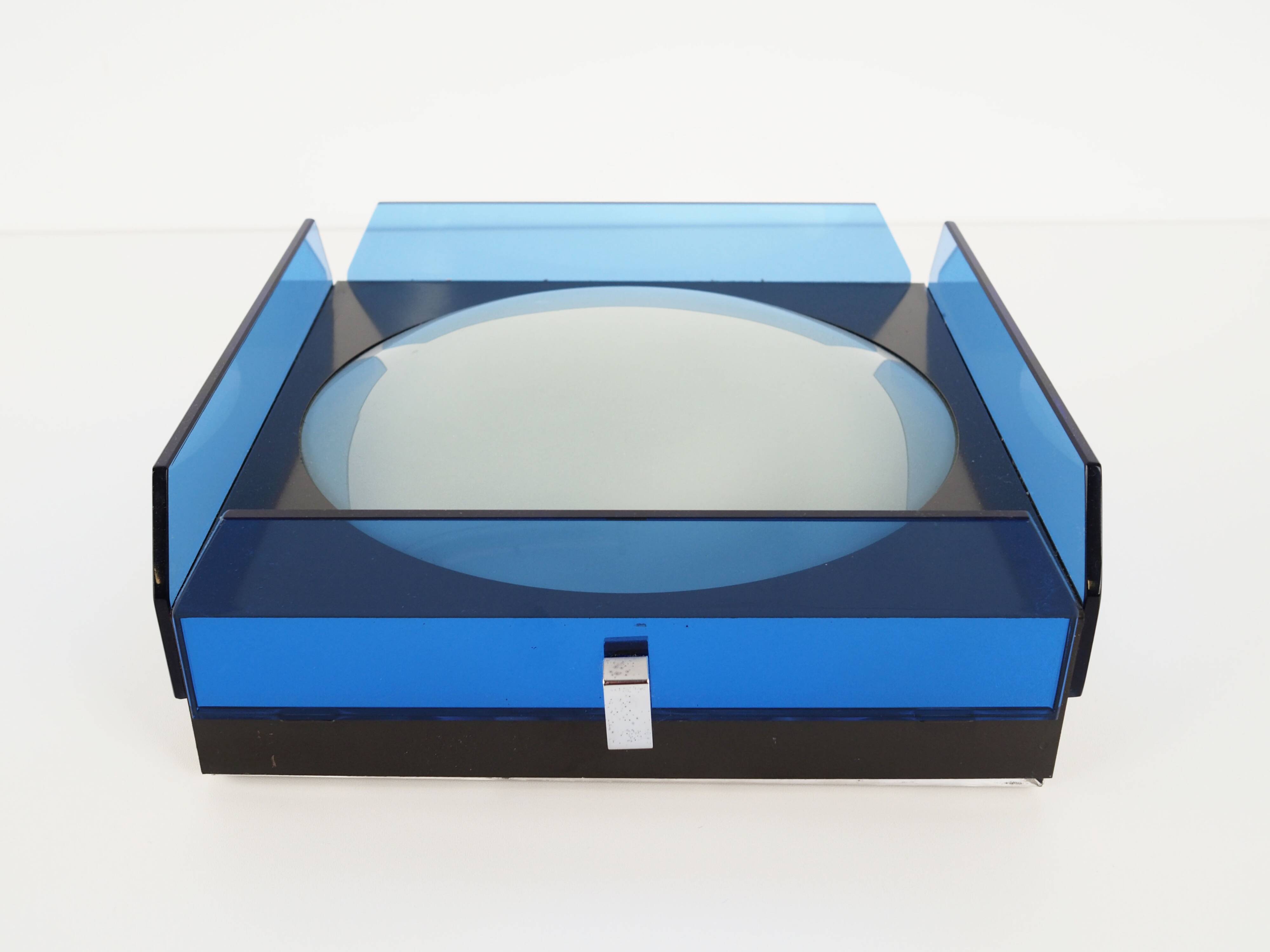 Wall lamp, Murano glass, Italian design, 1970s, manufacture: Vega