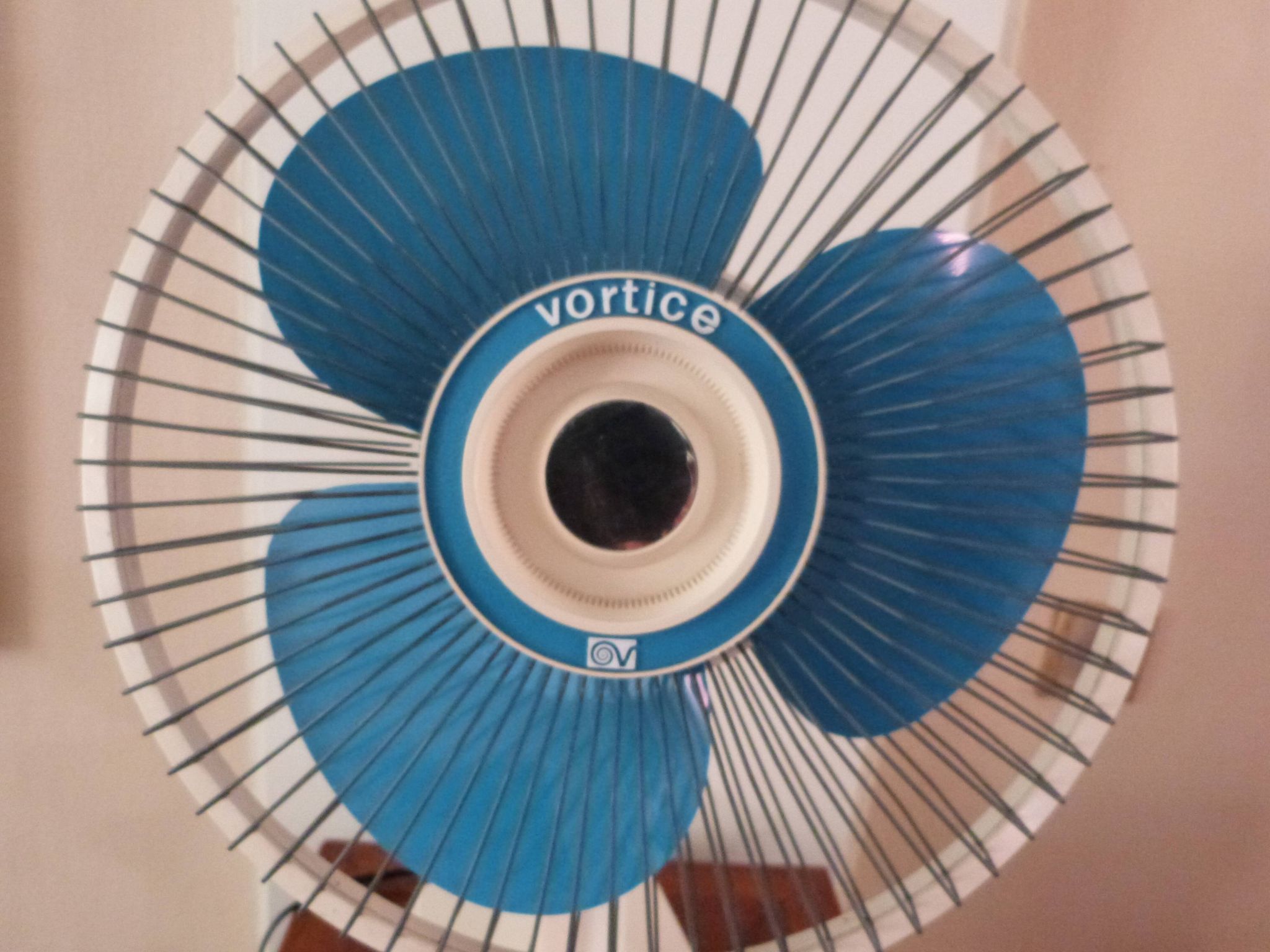 Oscillating fan vortice vintage  blue and white 1970s