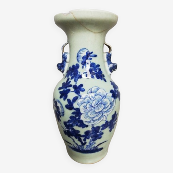 Vase celadon enamel white and blue chinese porcelain 19th