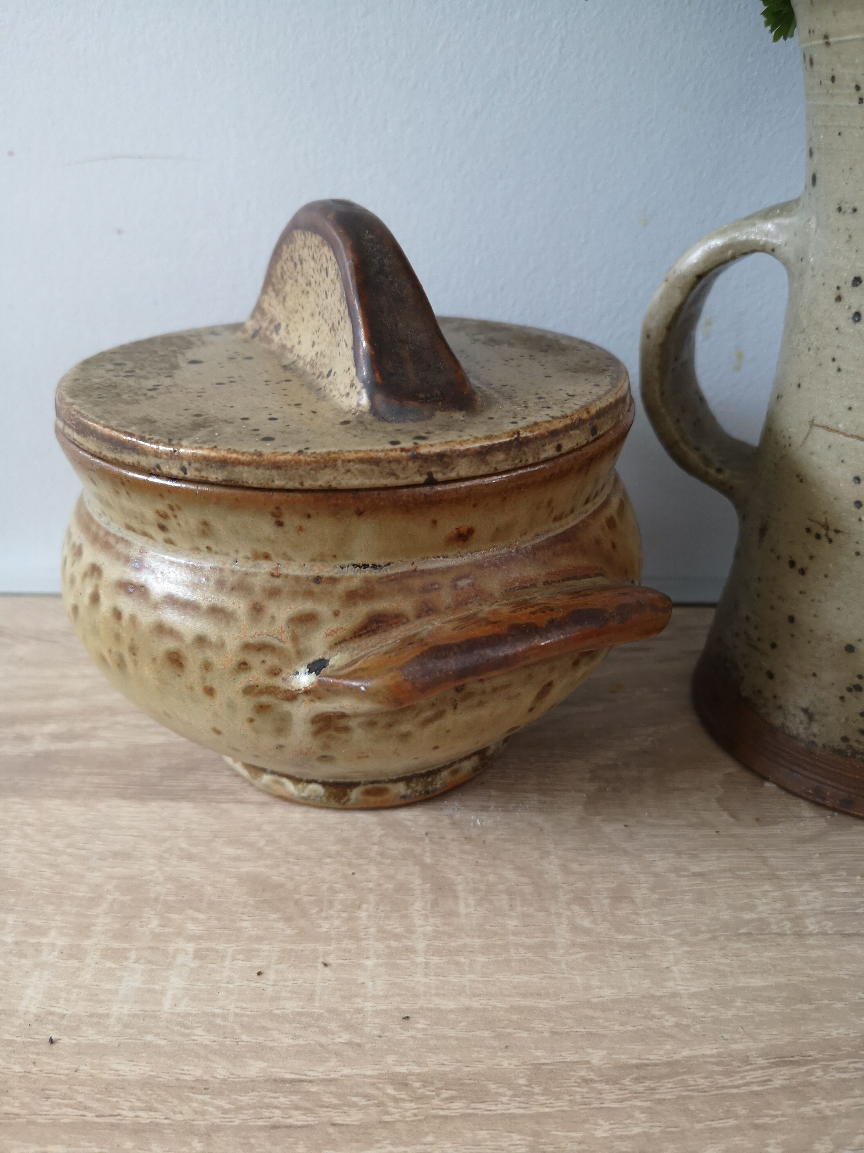 Lidded sandstone bowl