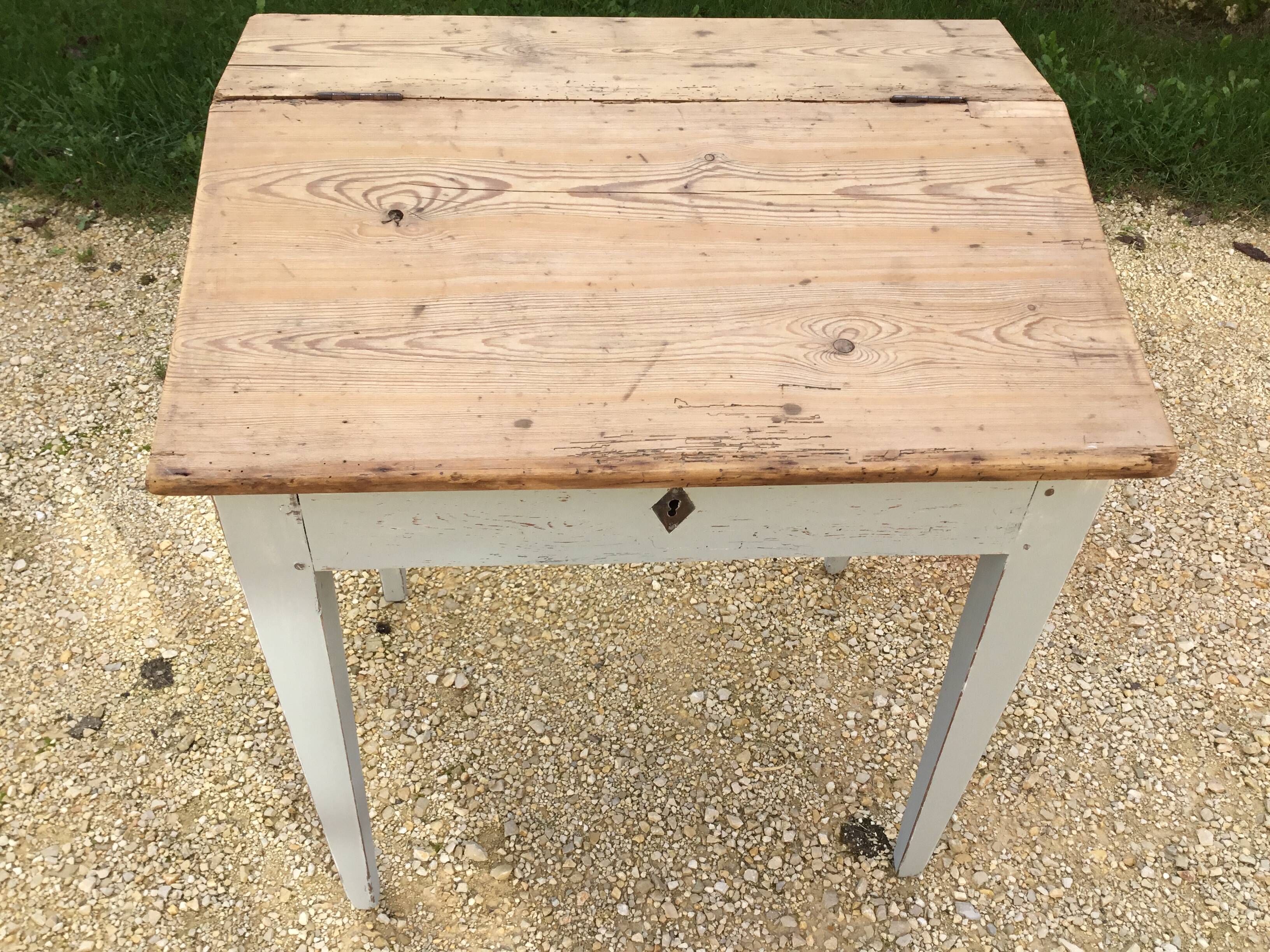 Small old fir slope desk