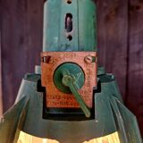 „Alma“ ukrainische Industrie Lampe Grün / Schwarz