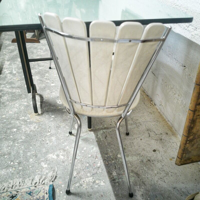 Vintage petal chair