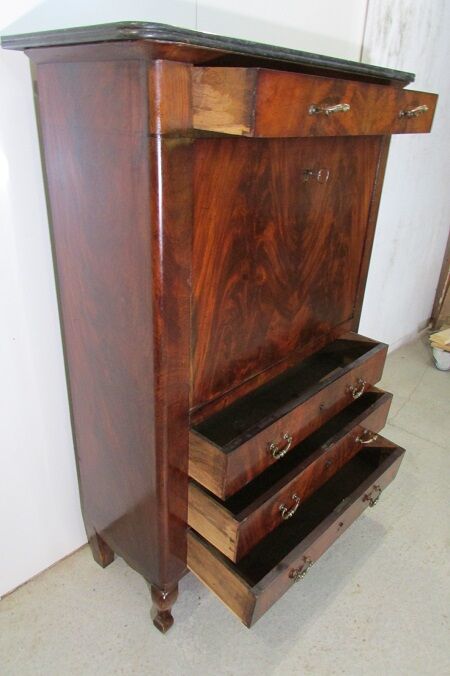 Secretary with ladies' seat