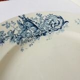Vintage round serving dish from K&G Luneville, hunting model