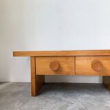 Meuble d’appoint bas style Perriand