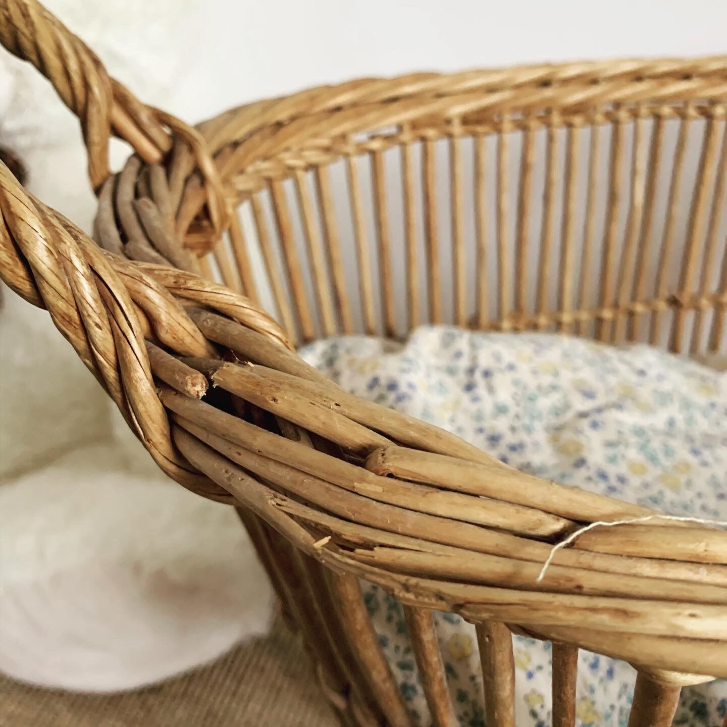 Rattan doll landau