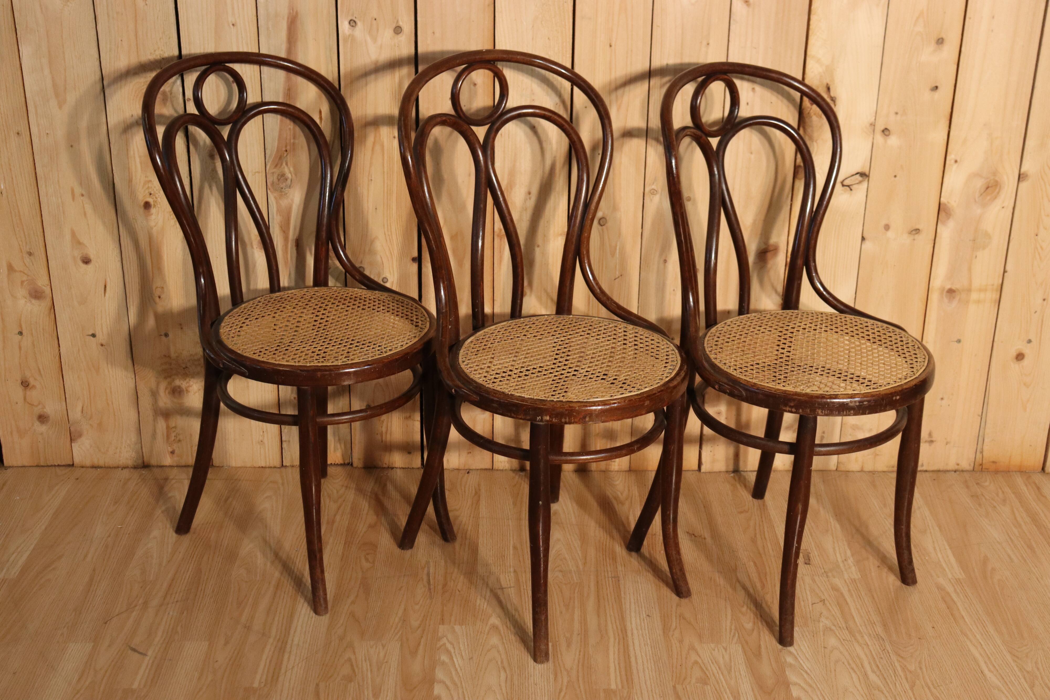 Série de x6 chaises bistrot Hofmann modèle aile d'ange