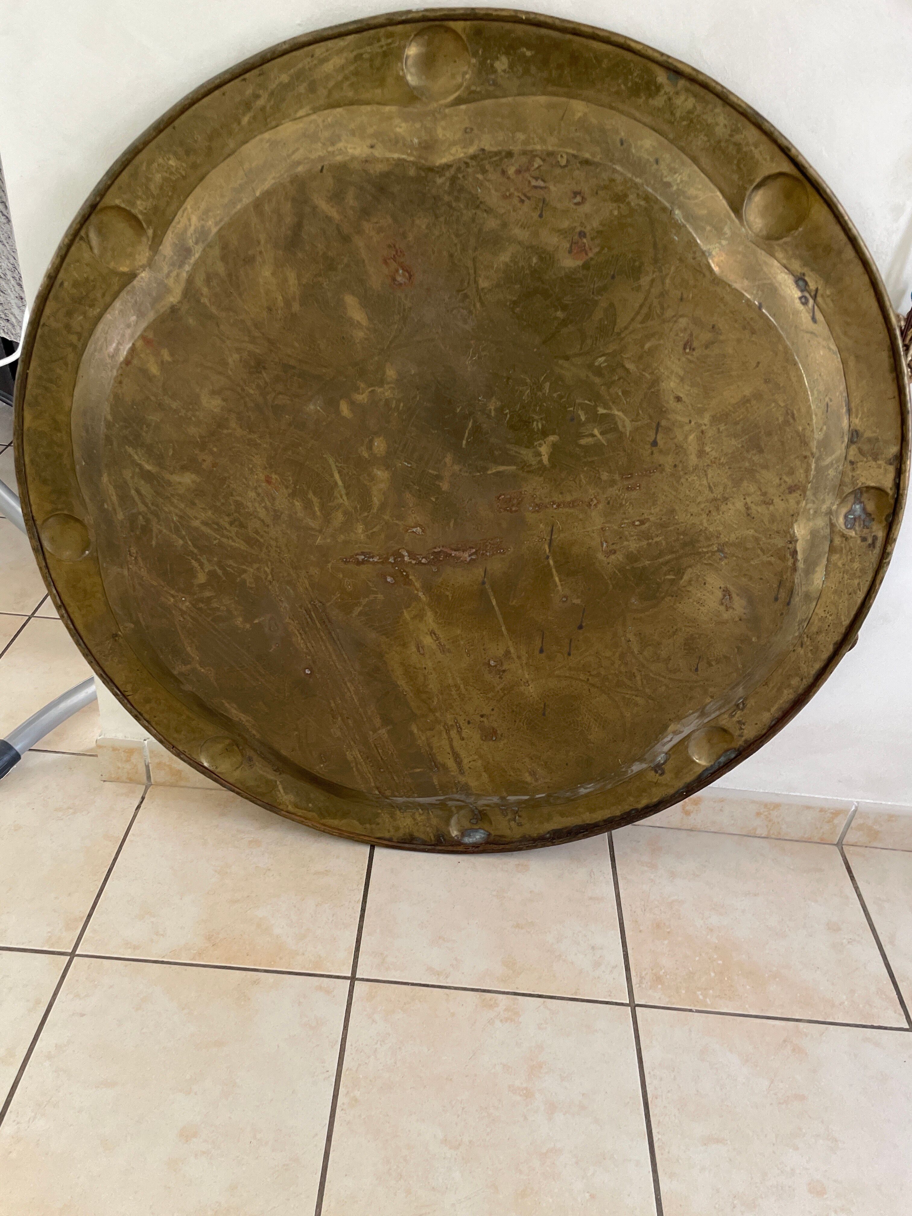 Ancient eastern brass plate engraved with Mamluk decoration – 96