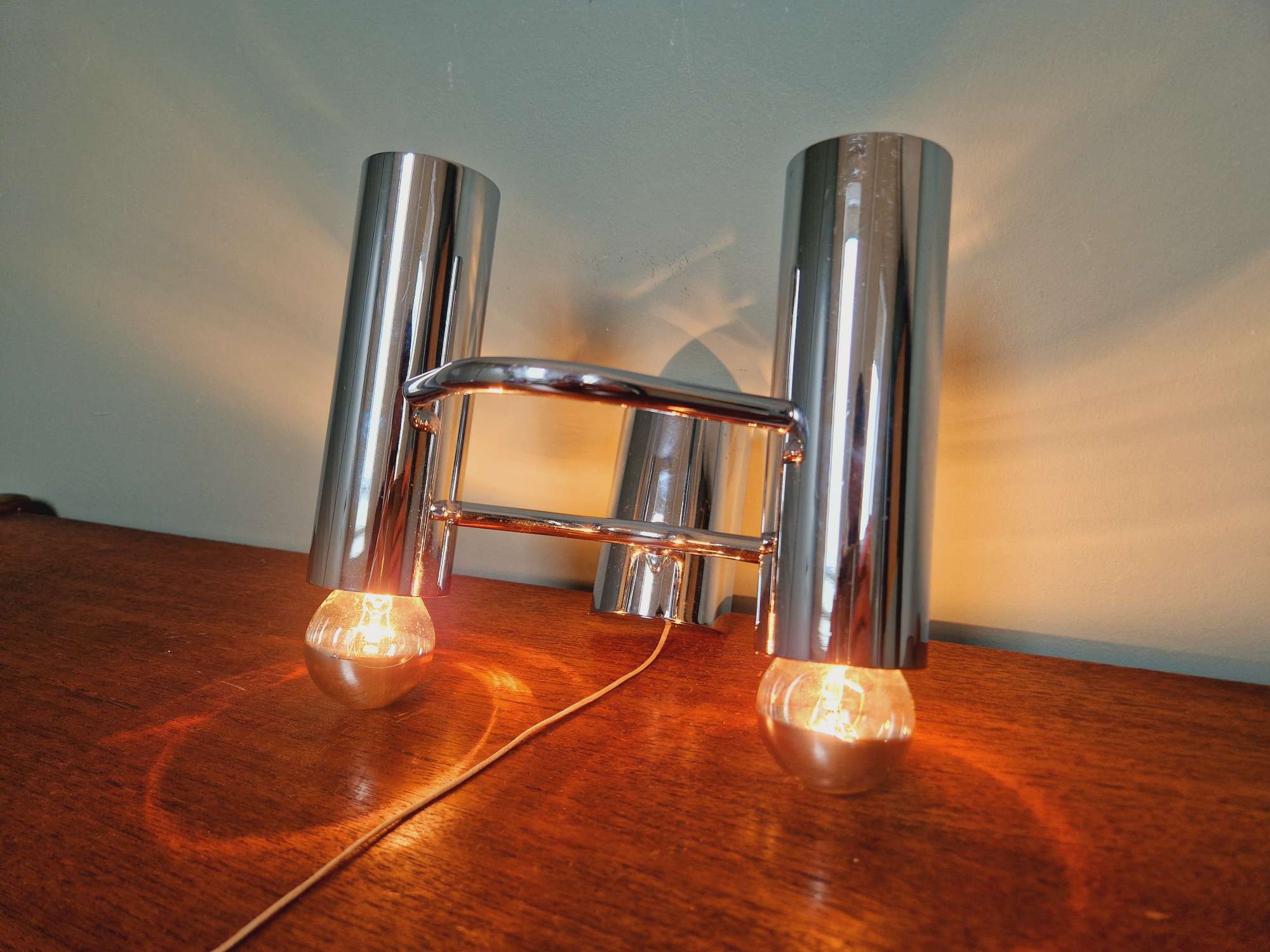Double wall light in chrome metal, Gaetano Sciolari, 1970.