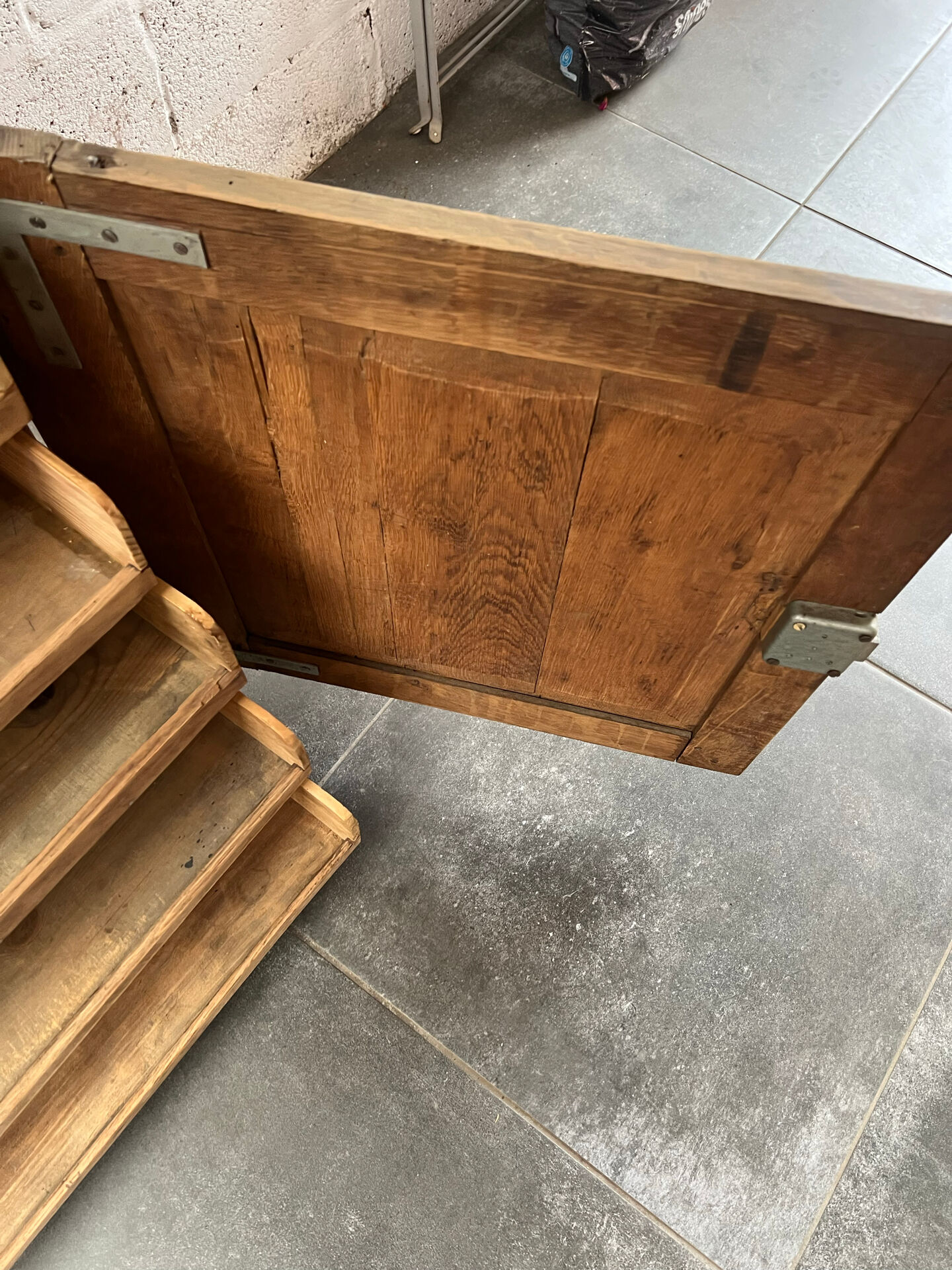 Old small workshop counter for haberdashery in oak.
