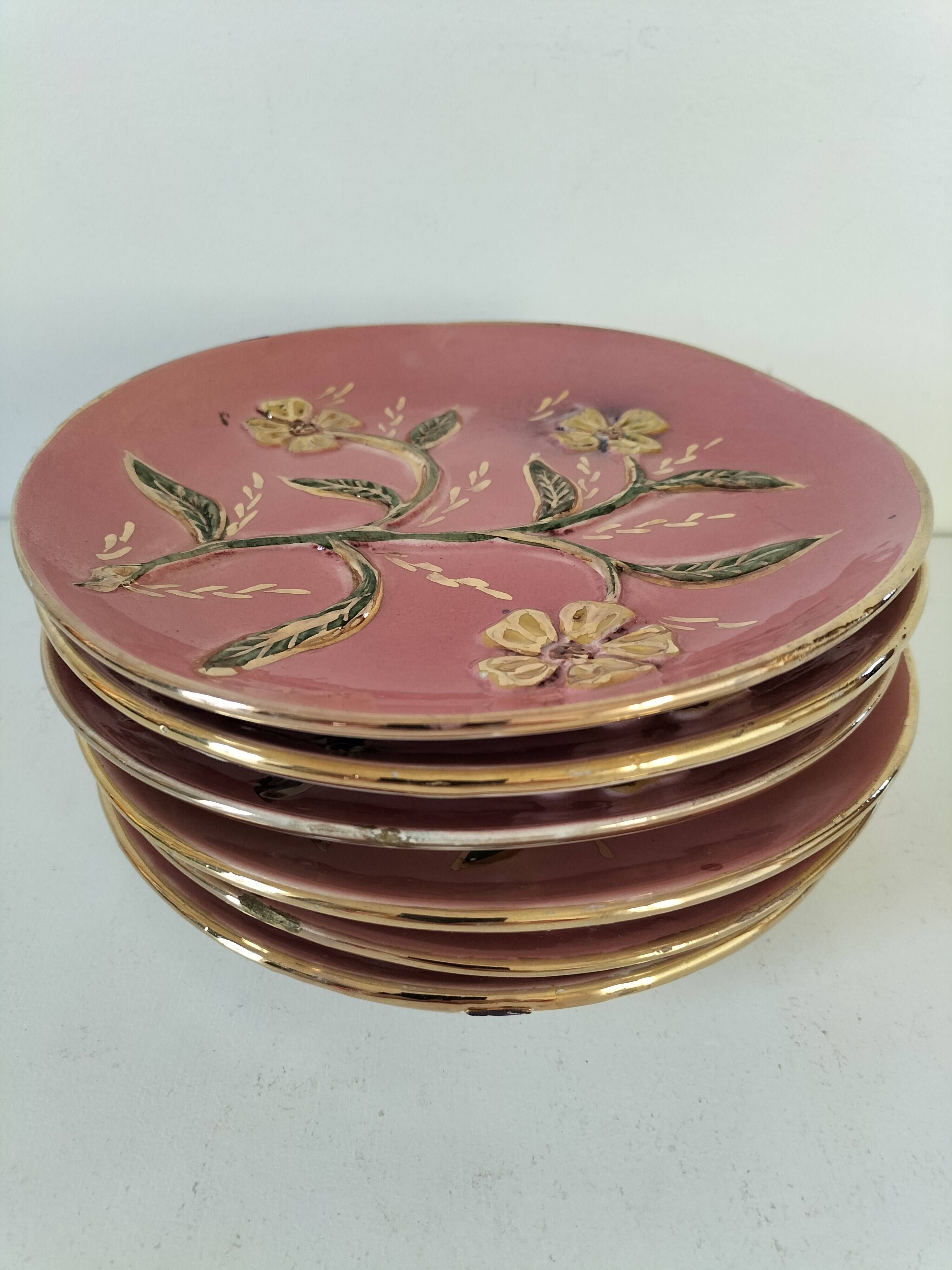 Barbotine style plates