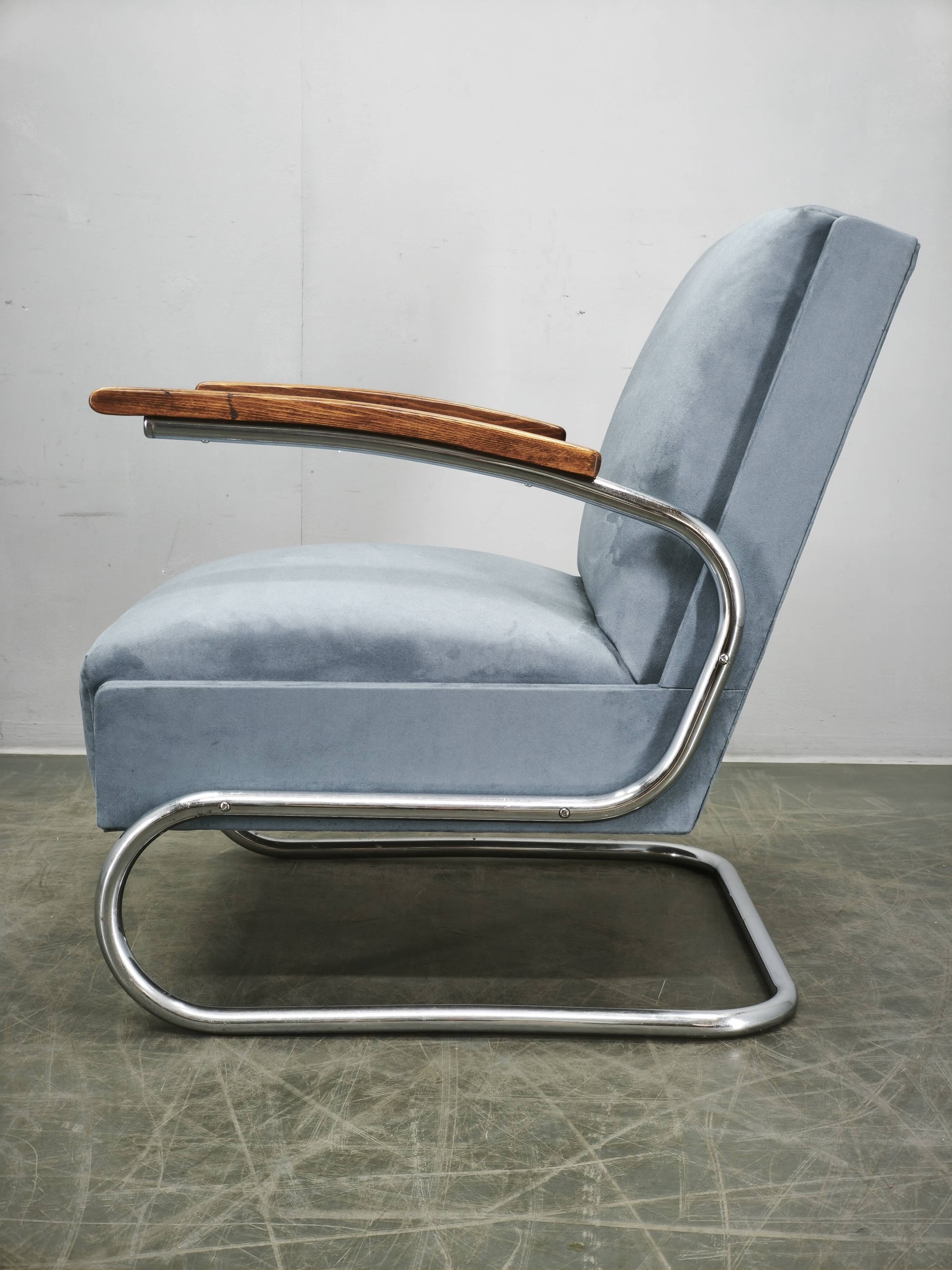 Fauteuil cantilever Bauhaus des années 1930 dans le style Thonet S 411, attribué à Kovo