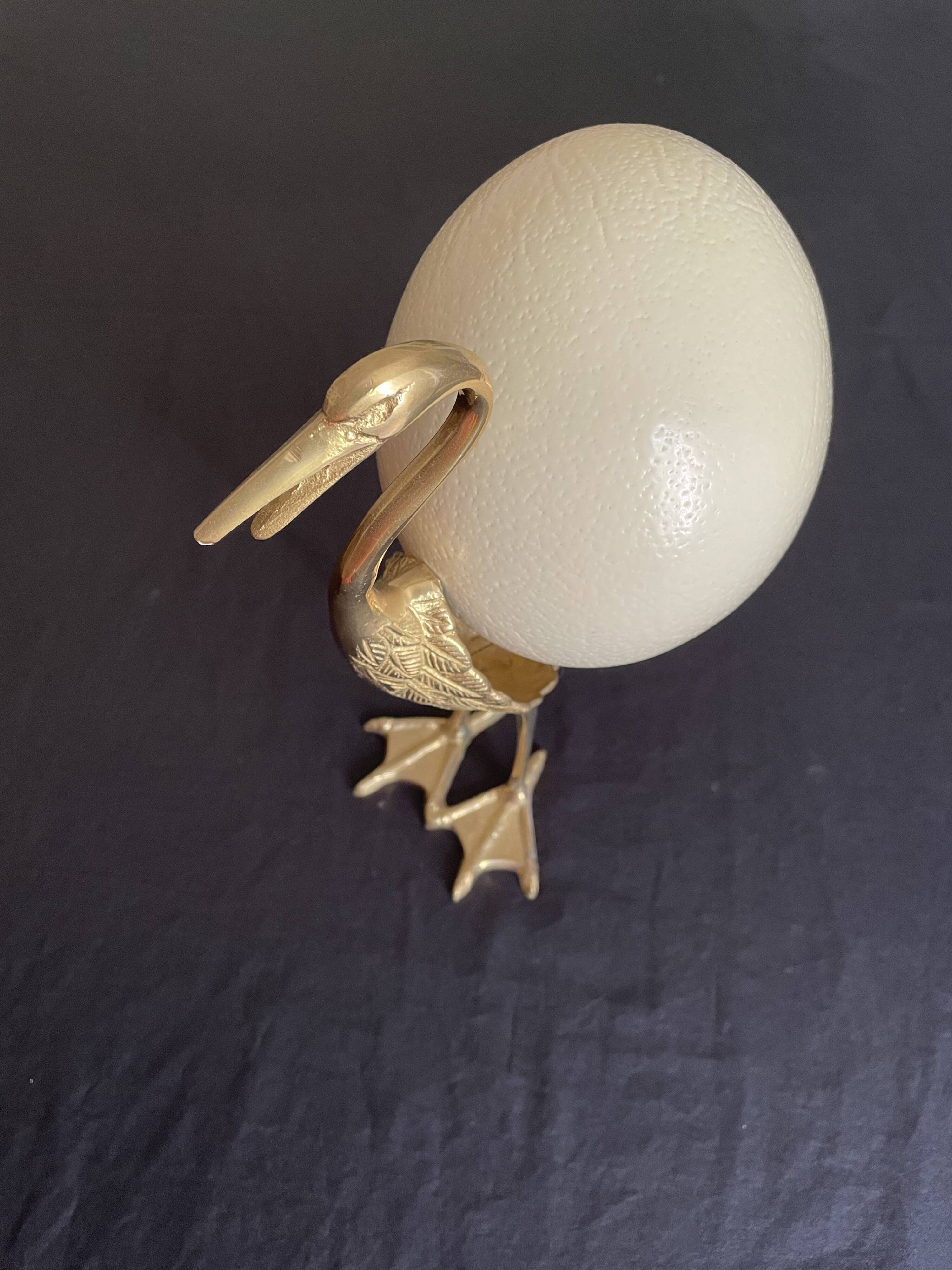 Oiseau en laiton et œuf d’autruche