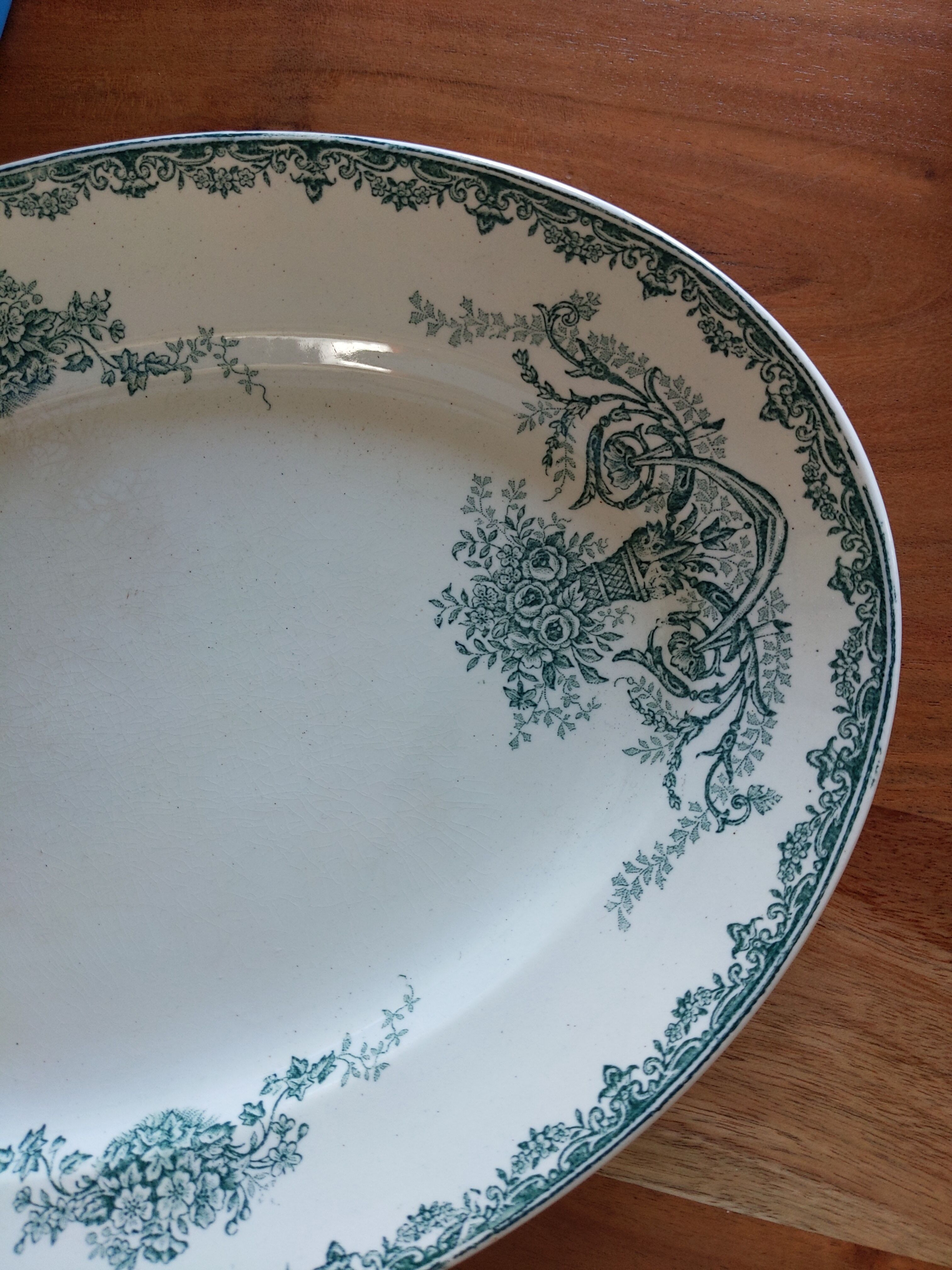 Vintage old dish land of iron Amandinoise