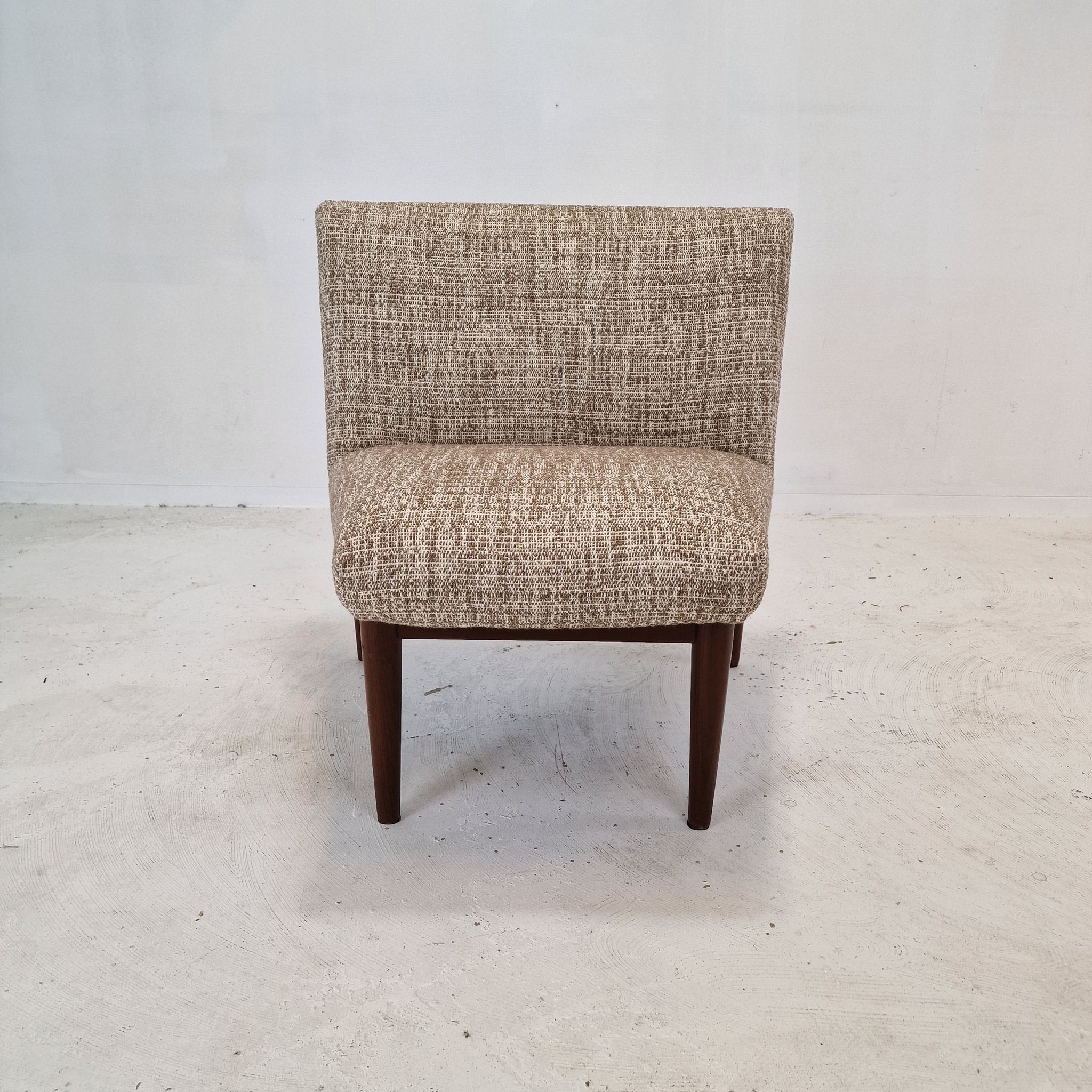 Mid-century round bench in teak Denmark 1960s