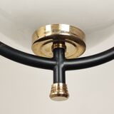 Metal and opaline suspension