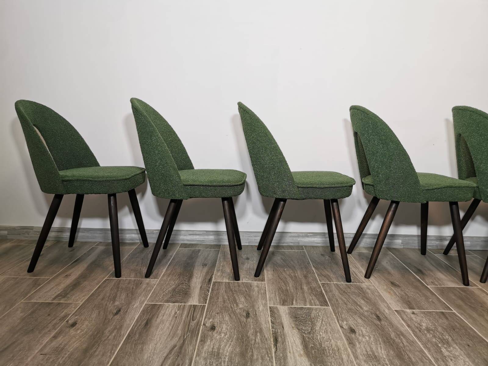 Chaises de salle à manger par Antonin Suman, 1960s, Set de 8