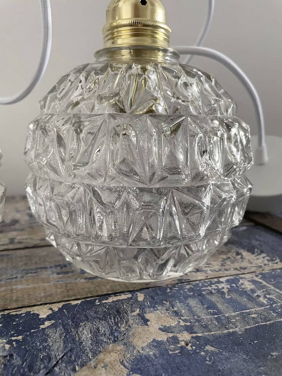 Set of two chiseled glass pendant lights