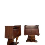 Tables de chevet italiennes Art déco en ronce de noyer, années 1950. Il ya une tablette supérieure en verre