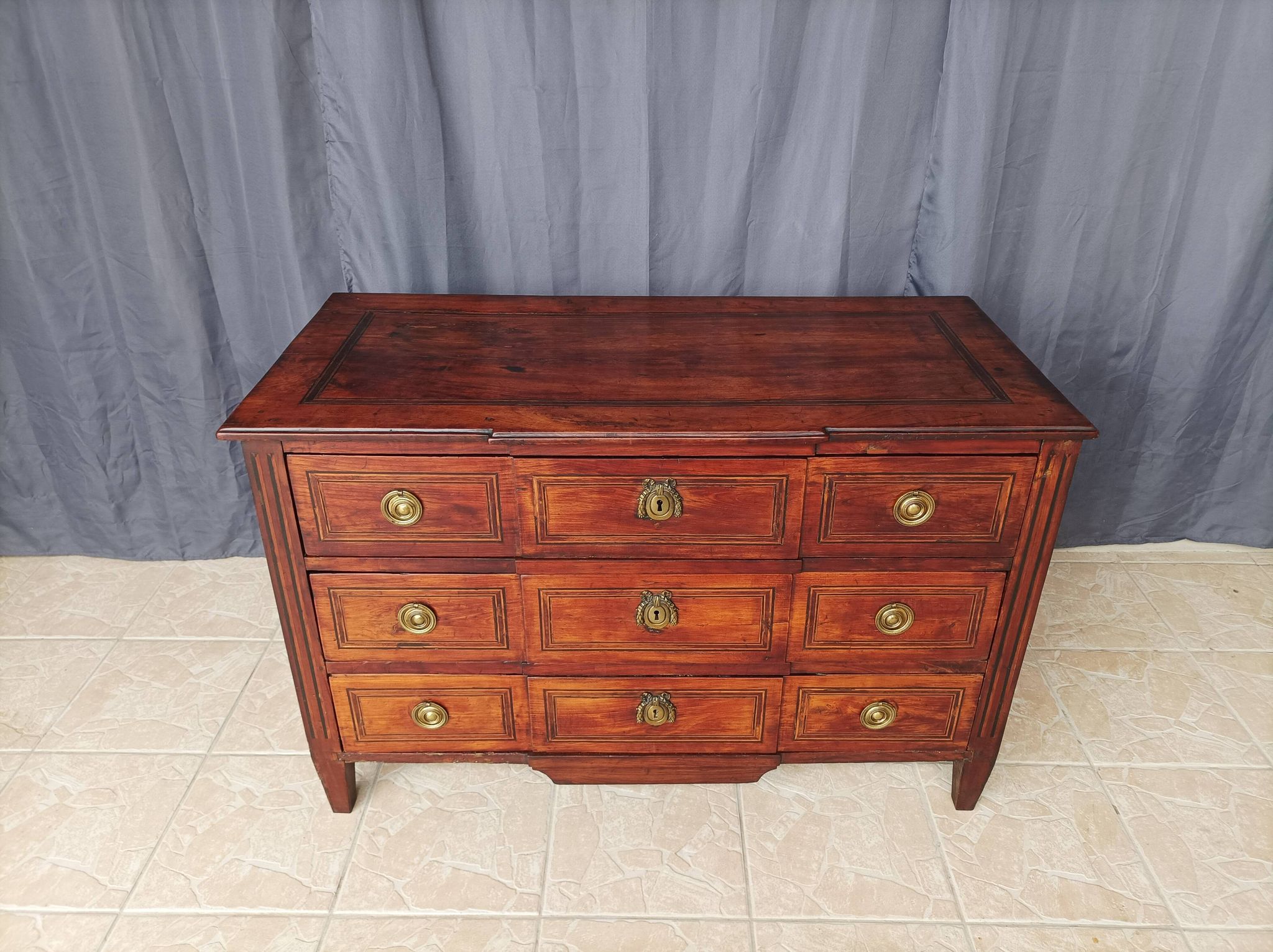 Louis XVI chest of drawers 18th