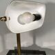 Lampe de bureau opaline