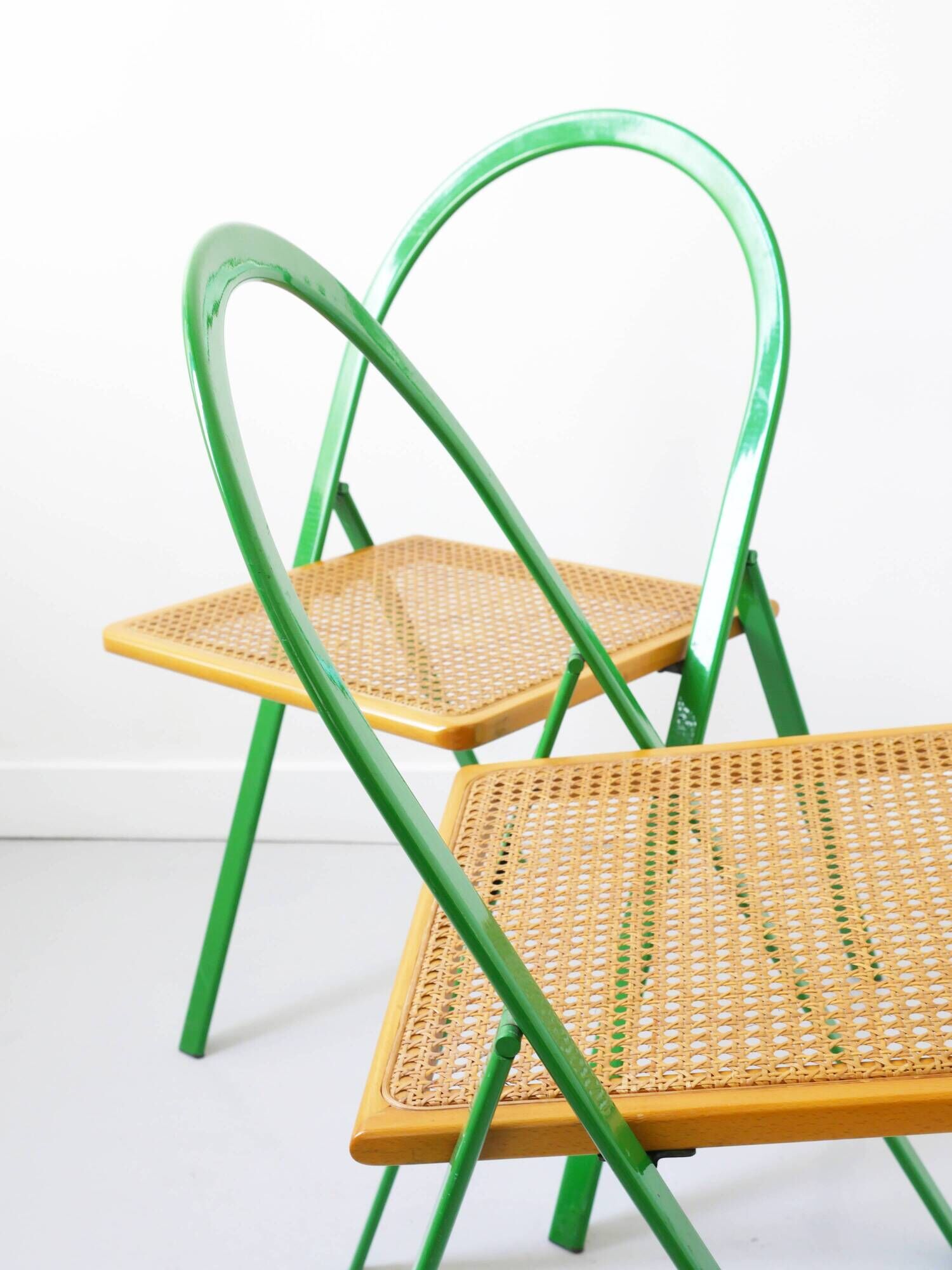 2 Chaises pliantes en cannage Giorgio Cattelan