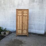 Small Parisian wardrobe