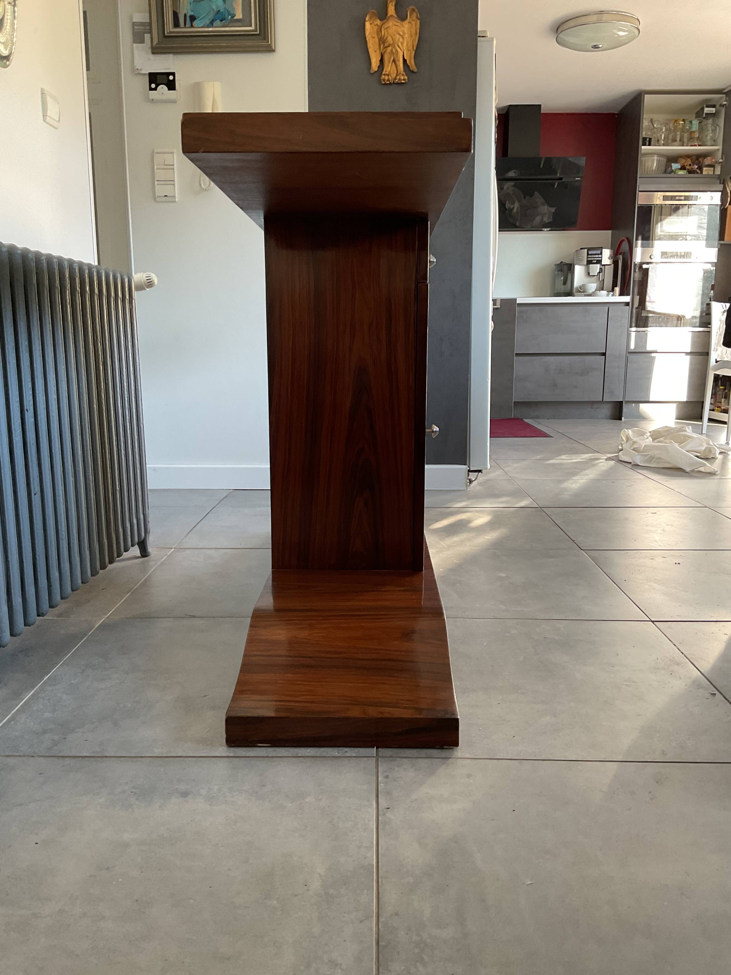Art Deco console in excellent condition