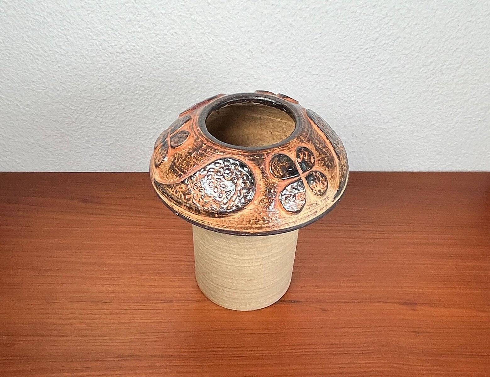 Mid-century modern stoneware mushroom vase by Haico Nitzsche for Søholm, 1960s.