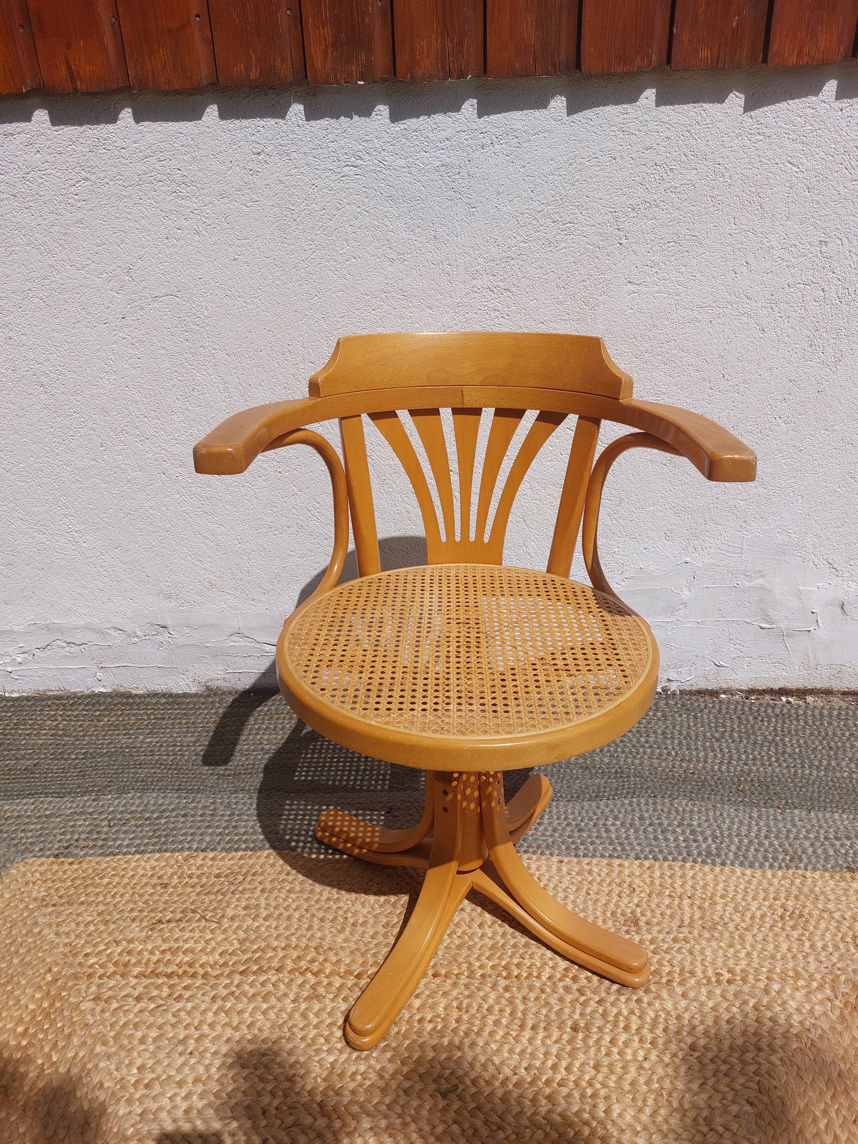 fauteuil tournant bois et cannage, vintage