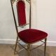 Suite de 4 chaises en laiton et velours rouge
