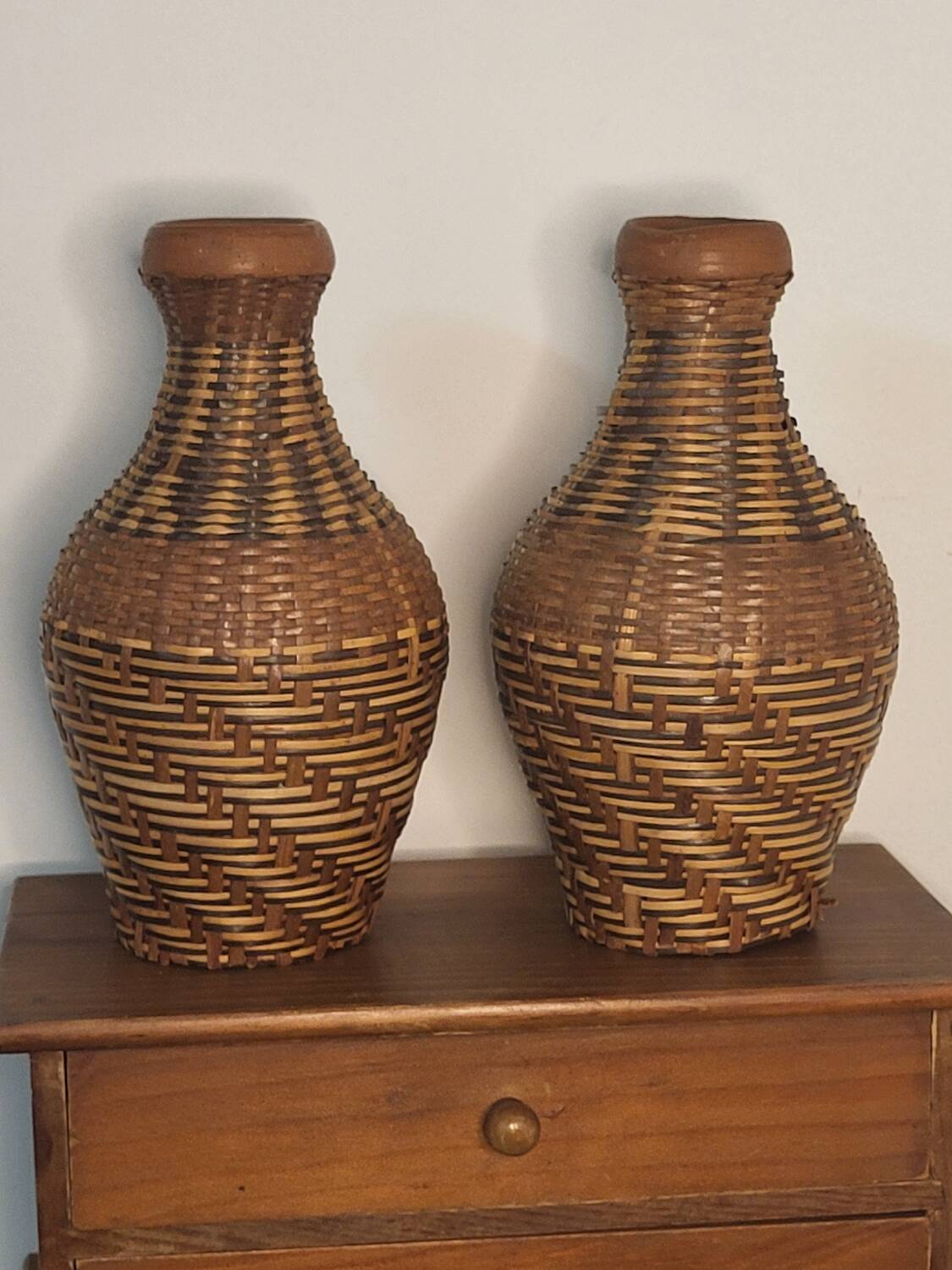 Rattan bottle