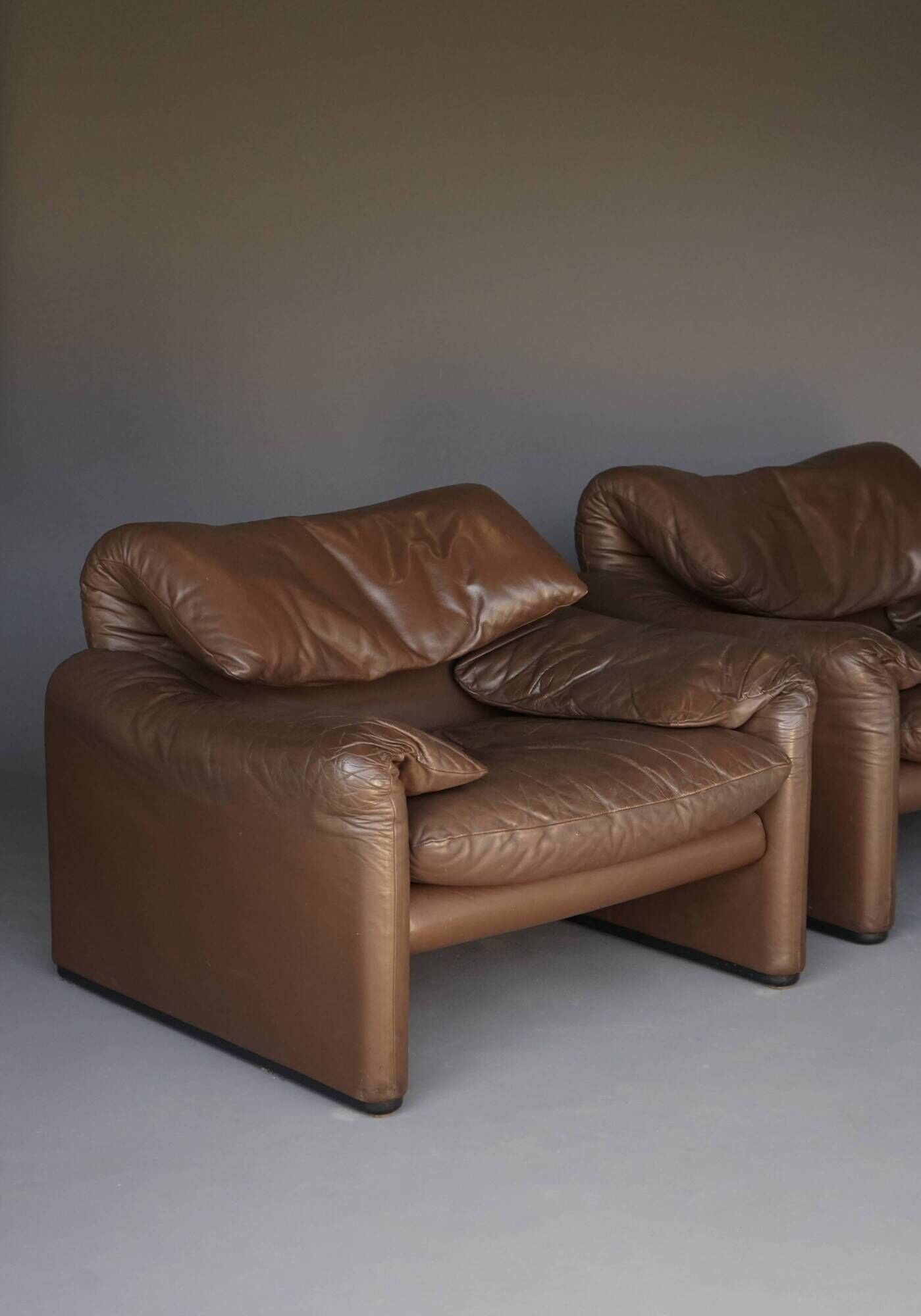 Maralunga Leather Armchairs by Vico Magistretti for Cassina, 1973