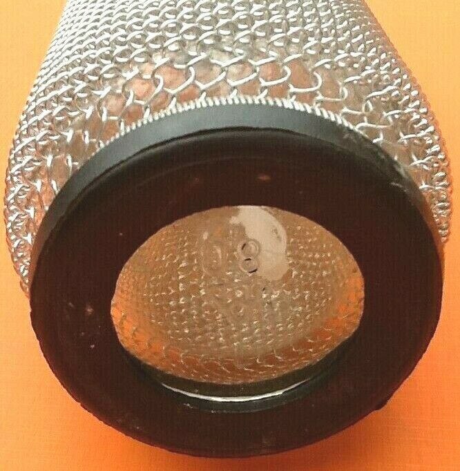 Seltz water siphon Glass body harmoniously meshed with translucent filaments