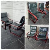 Pair of Scandinavian armchairs in leather and curved wood