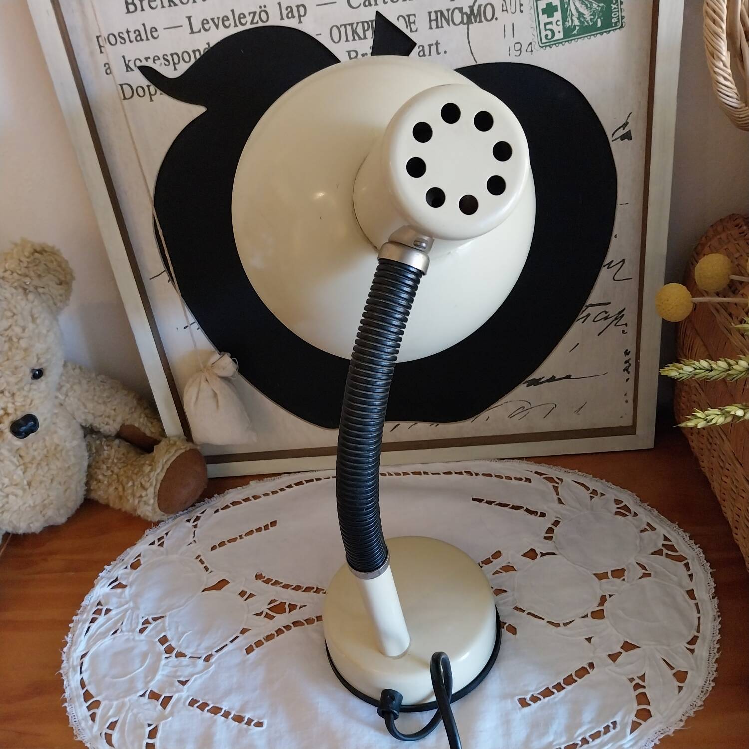 Vintage enamelled metal articulated desk lamp
