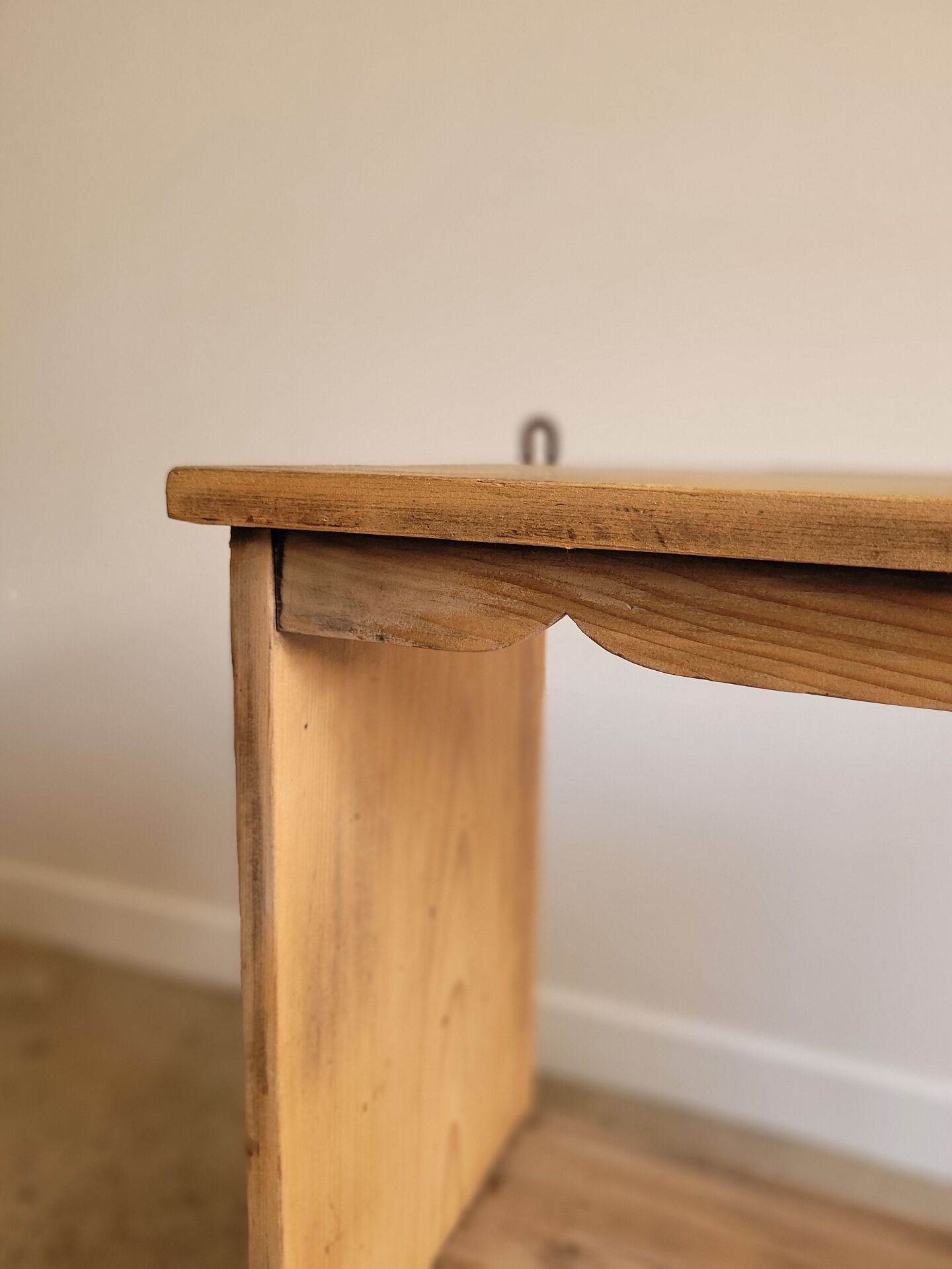 Étagère murale en bois