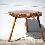 Tripod table
