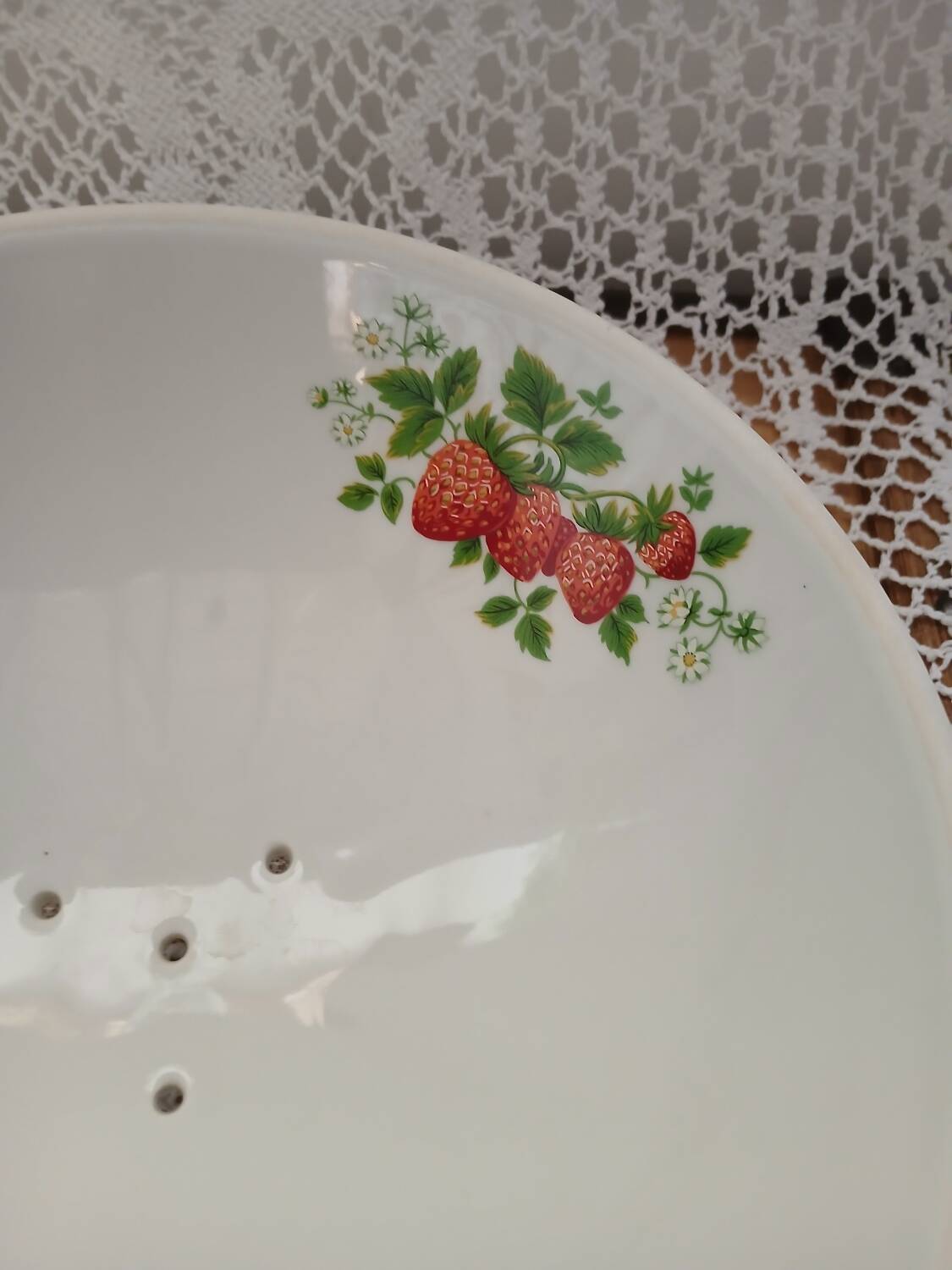 Coupe à fruits/ égouttoir en porcelaine