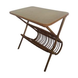 Porte revue table d'appoint