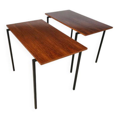 Tables d'appoint empilables en noyer et acier minimalistes, années 1960, ensemble de 2