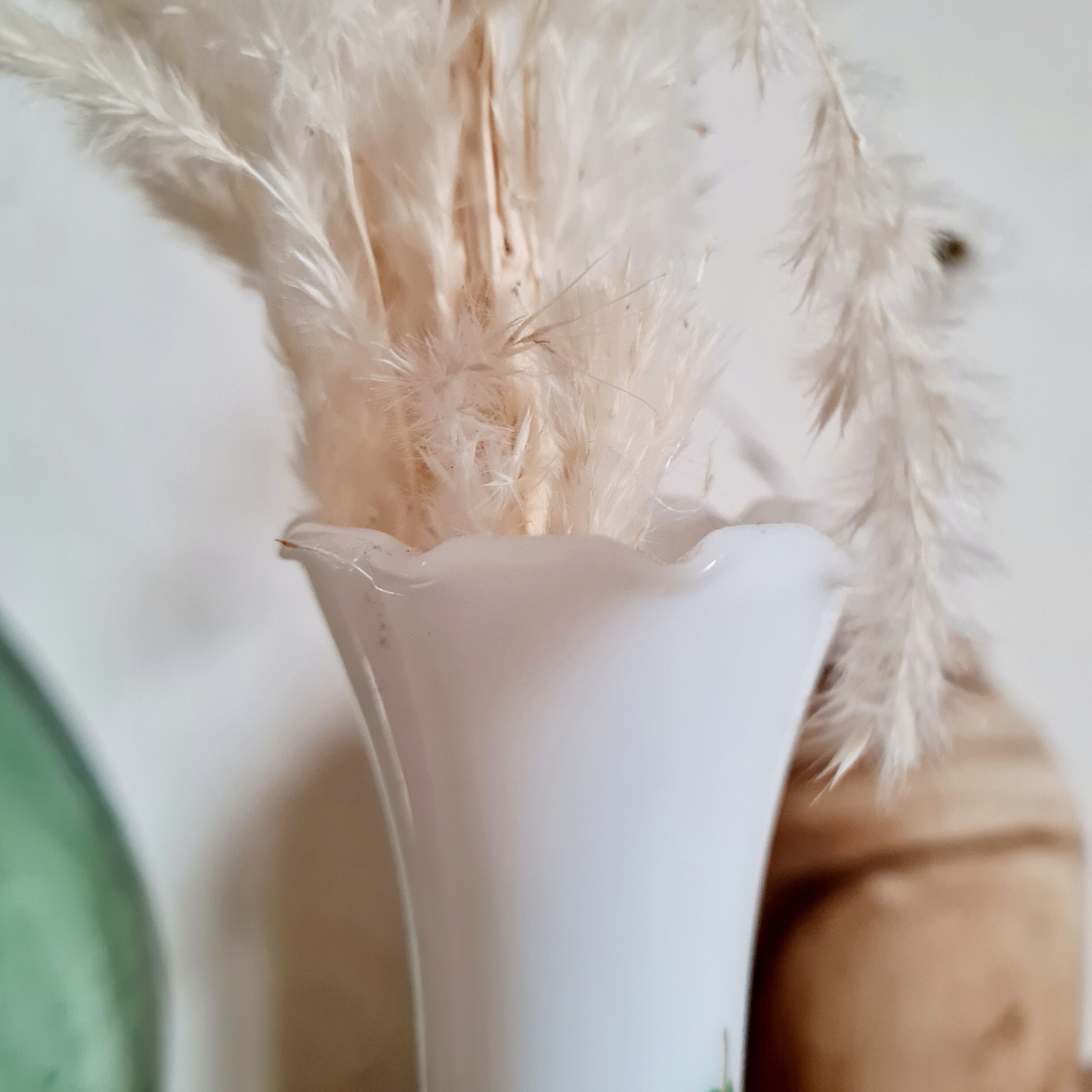 White soliflore vase with painted flowers