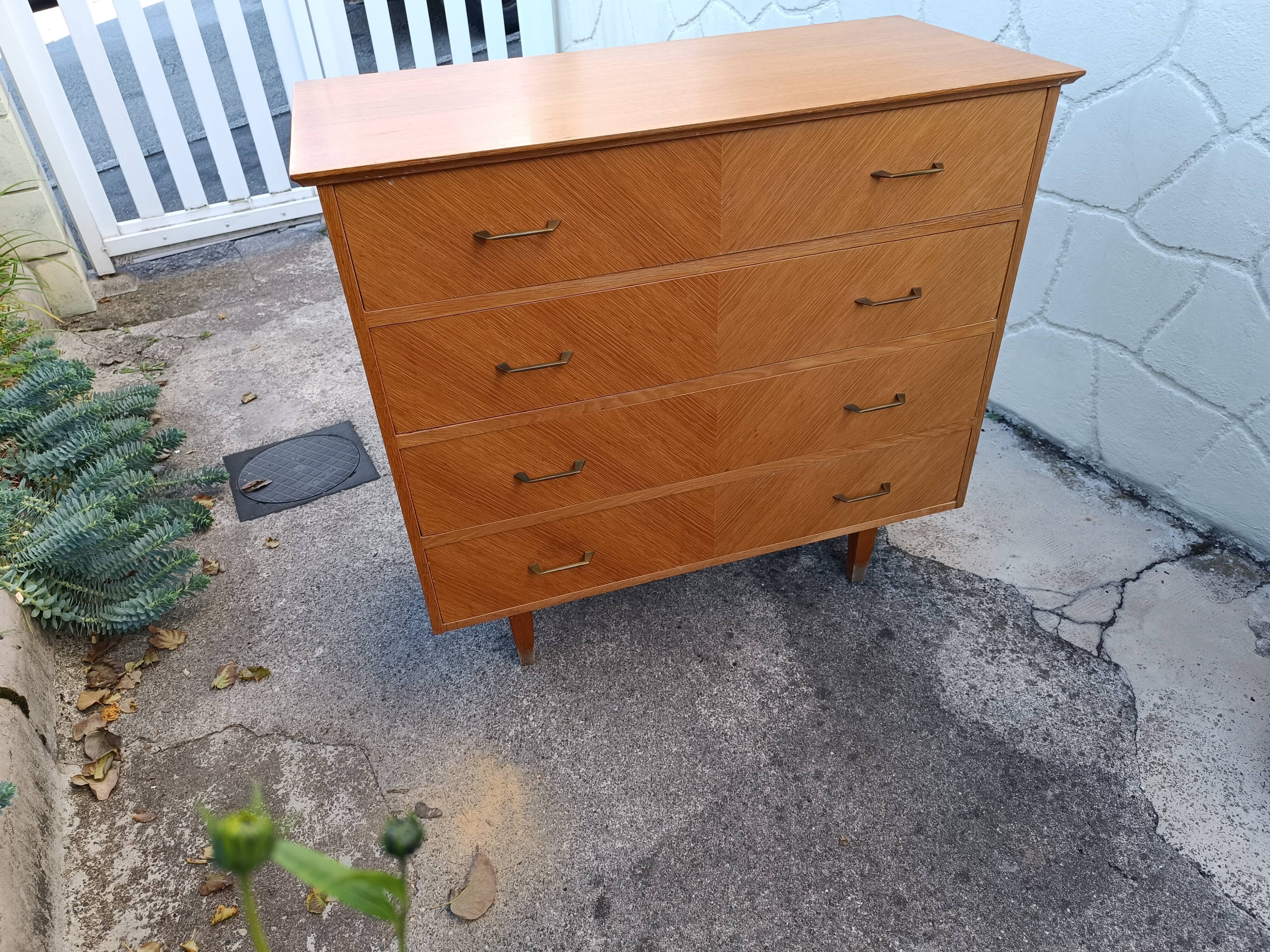 Vintage chest of drawers