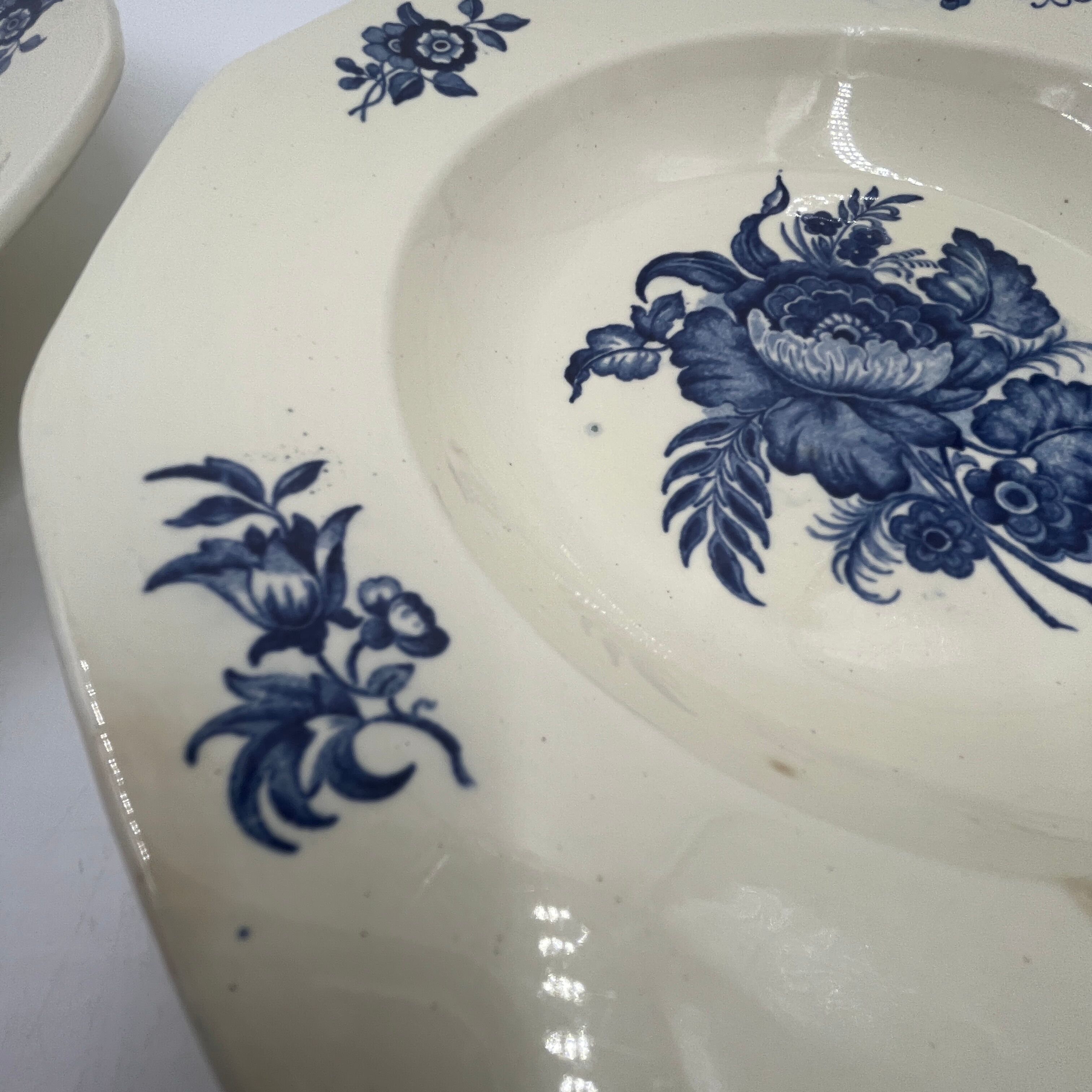 Lot de 4 assiettes décor Téna