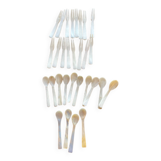 Set of 16 tapas forks and 14 scoops of sorbet